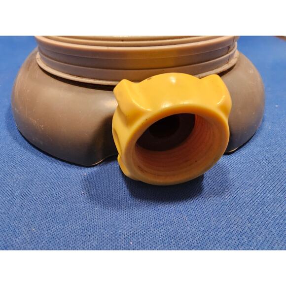 Vintage Nelson Adjustable 8-Settings Grey/Yellow Lawn Sprinkler - Tested - Picture 5 of 7